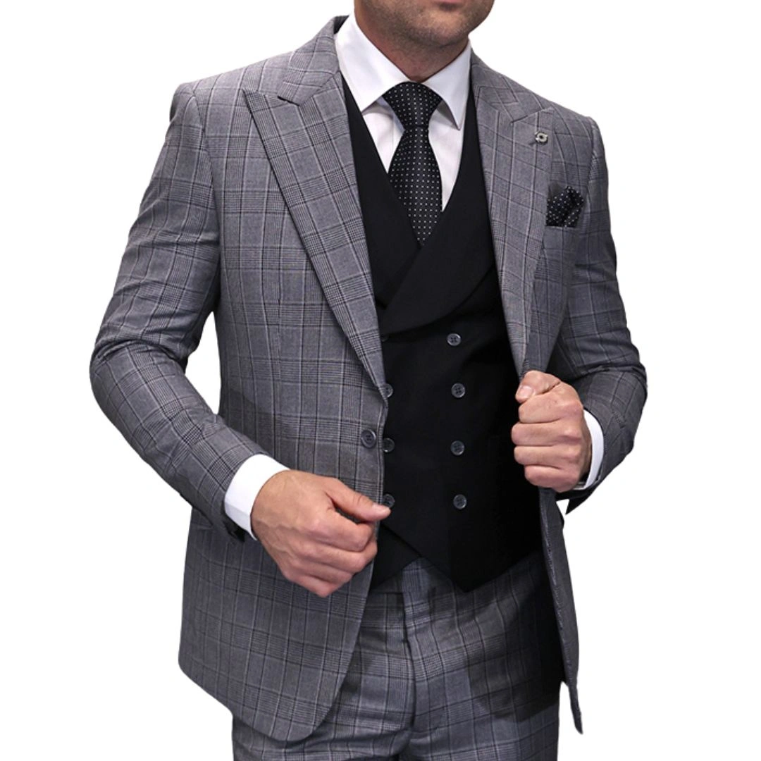 Aegis Plaid Suit: Modern Fit - Sharp Style, Effortless Elegance.
